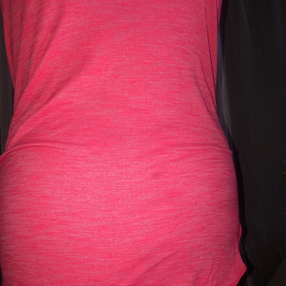 Coral lululemon Singlet - Picture 5 of 6